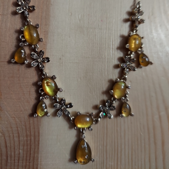 Monet Gold/Faux Amber & Pave' Flower Necklace - Picture 4 of 9